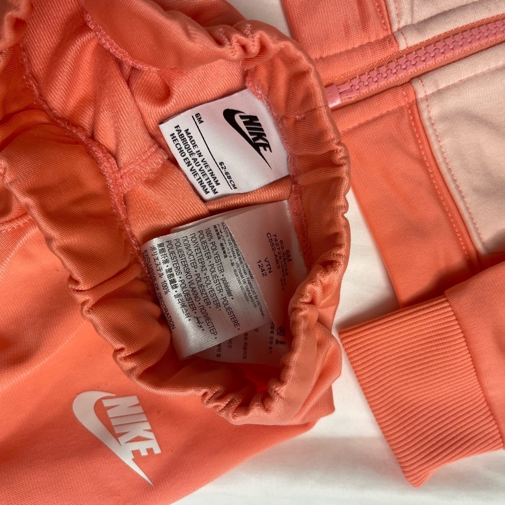 Matching set Nike - Picture 2 of 2